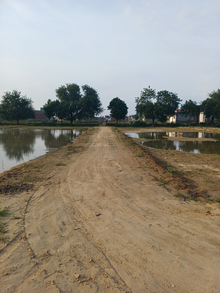 undefined, bhopani  80 Sq.Yd. Plot In Bhopani Faridabad 9232585