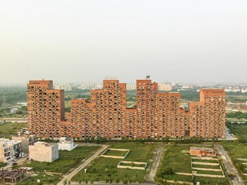 Master Plan in 3 BHK Apartment at Suraj Oranje Castle, Gomti Nagar – for Sale