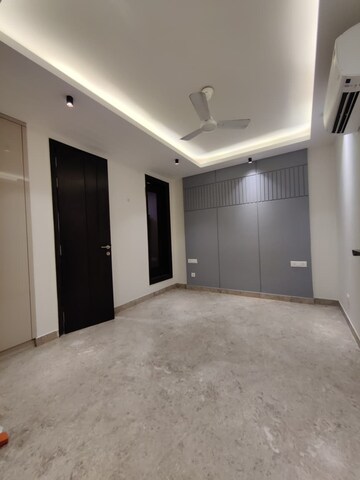 Room in 4 BHK Builder Floor at Surya CGHS, Sector 43 – for Rent