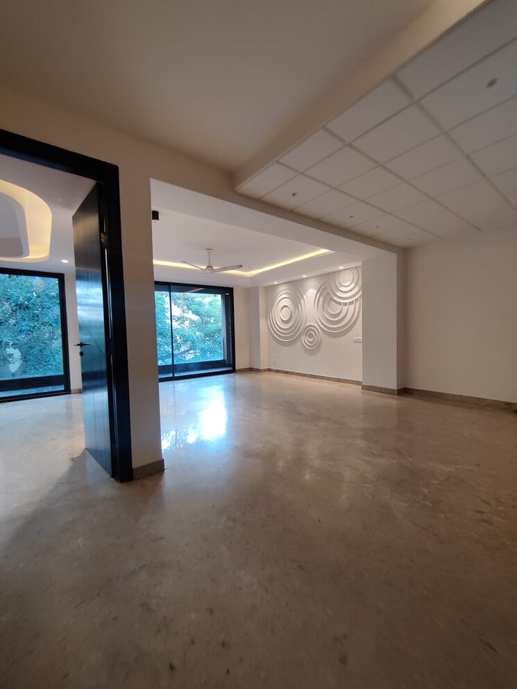 Room, surya-cghs 4 Bedroom 300 Sq.Yd. Builder Floor In Sector 43 Gurgaon 9232632