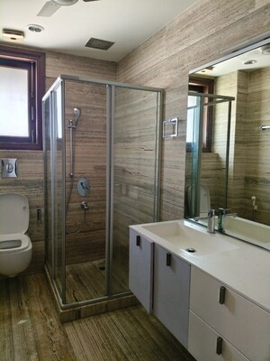 Attached Bathroom in 4 BHK Builder Floor at Veera Safdarjung Enclave, Safdarjung Enclave – for Rent