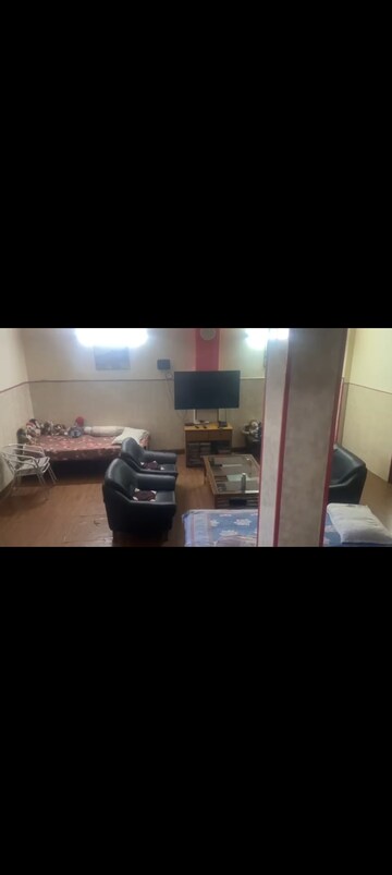 Living Room in 4 BHK Independent House at Arun Yamuna Enclave, Sector 30 – for Sale