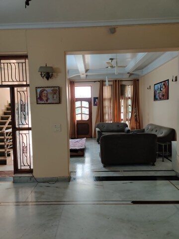 Living Room in 1 BHK Independent House at Shatabdi Vihar Sector-61, Sector 61 – for Rent