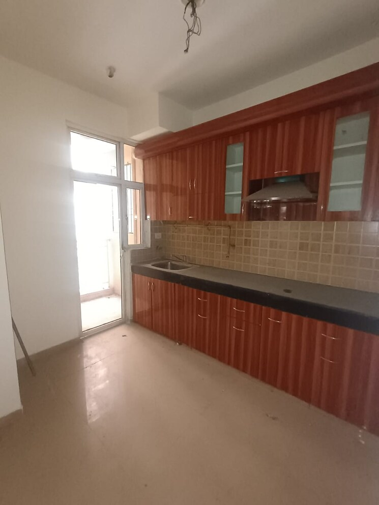 Kitchen, mahagun-mywoods 4 Bedroom 1810 Sq.Ft. Apartment In Sector 16c Greater Noida Greater Noida 9232710