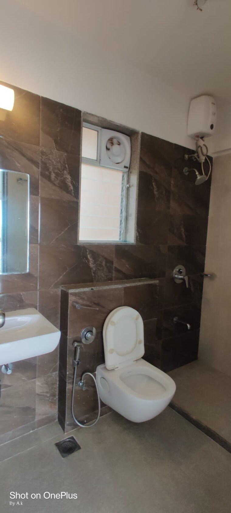Bathroom, nahar-cayenne 2 Bedroom 930 Sq.Ft. Apartment In Powai Mumbai 9232706