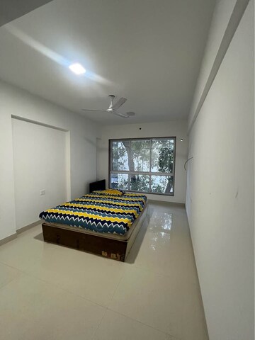 Bedroom in 2 BHK Apartment at Chembur – for Rent
