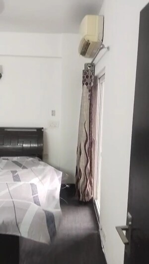  2.5 BHK Apartment at Sector 121 – for Rent