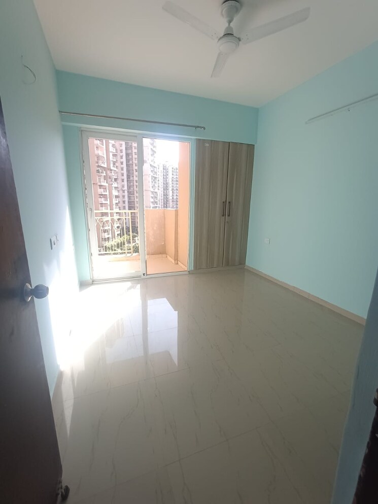 Room, mahagun-mywoods 2.5 Bedroom 1125 Sq.Ft. Apartment In Sector 16c Greater Noida Greater Noida 9232748