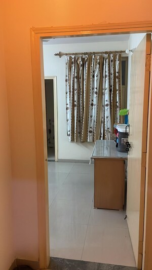 Furnished Amenities in 3 BHK Apartment at Omaxe Heights, Sector 86 – for Rent