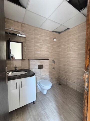 Kitchen in 3 BHK Villa at BPTP Amstoria, Sector 102 – for Rent