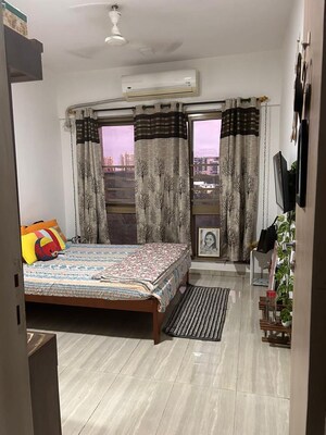 Bedroom in 2 BHK Apartment at Sheth Vasant Oasis, Andheri East – for Rent
