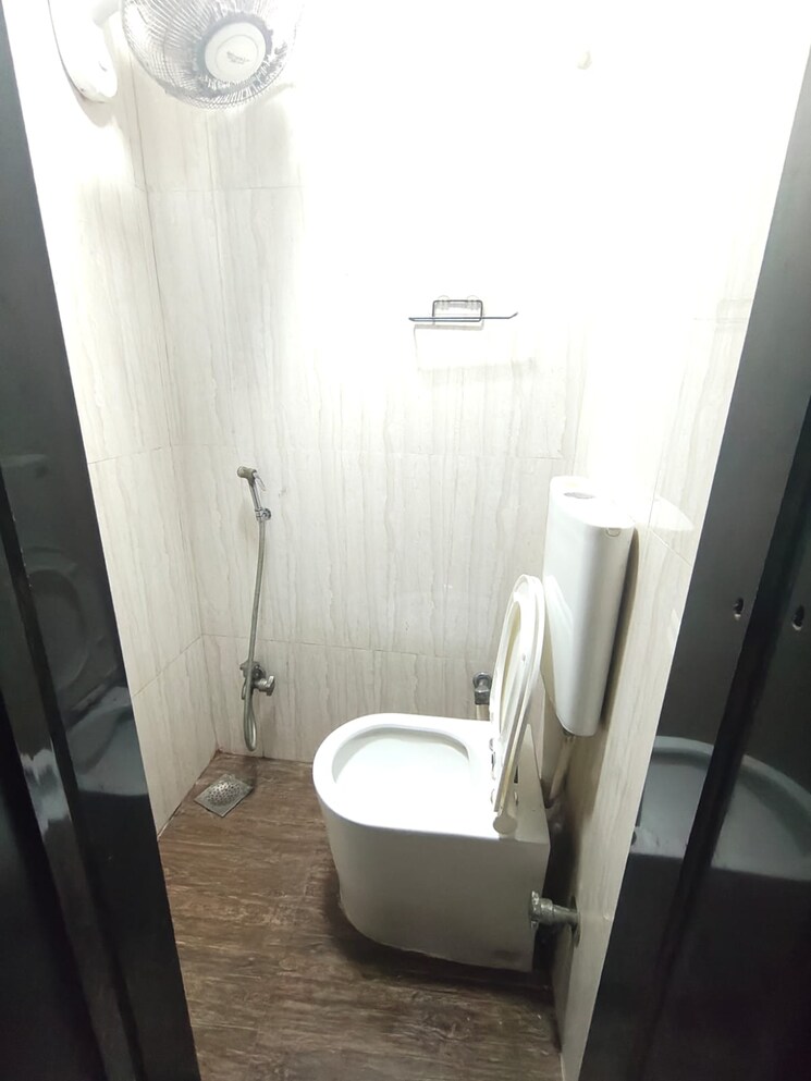 Attached Bathroom, balaji-garden-chs 1 Bedroom 595 Sq.Ft. Apartment In Kopar Khairane Navi Mumbai 9232815