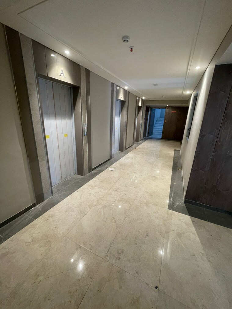 undefined, hubtown-hillcrest-jvlr 2 Bedroom 682 Sq.Ft. Apartment In Andheri East Mumbai 9232709