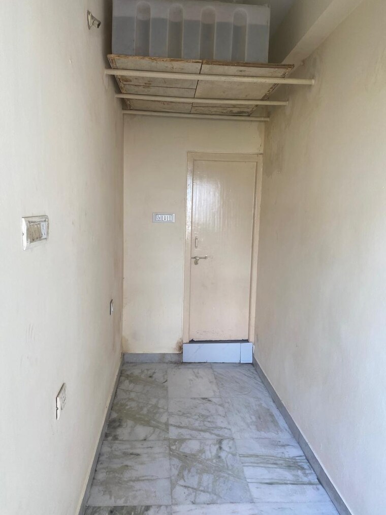 Bathroom, sri-balaji-nilayam-madhapur 3 Bedroom 1600 Sq.Ft. Apartment In Madhapur Hyderabad 9232725