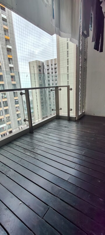 Room in 3 BHK Apartment at Lodha Dioro, Wadala – for Rent