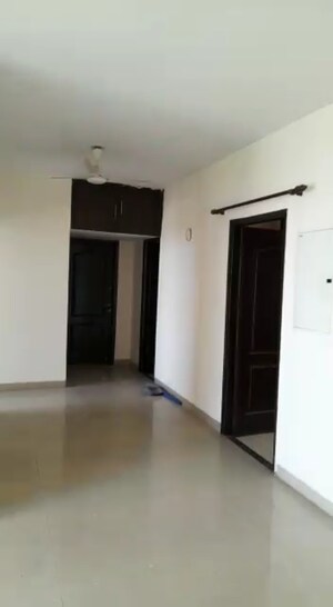 3 BHK Apartment For Rent in Unitech Uniworld Gardens 2, Sector 47