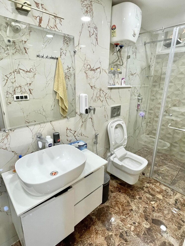 Bathroom, rwa-hauz-khas-block-c-5 Commercial Office Space 2000 Sq.Ft. In Hauz Khas Delhi 9232820
