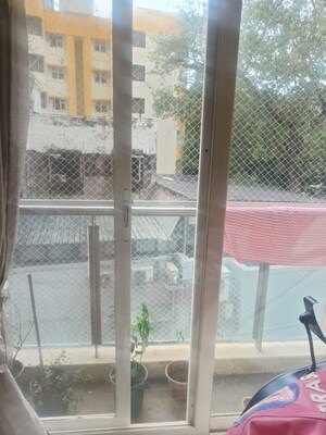 Bathroom in 3.5 BHK Apartment at Mahim – for Sale