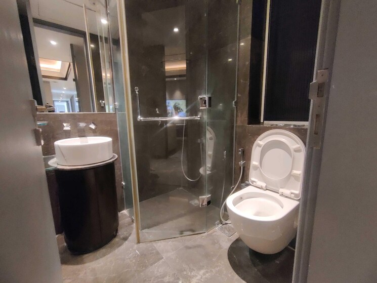 Bathroom, lodha-trump-tower 4 Bedroom 1645 Sq.Ft. Apartment In Worli Mumbai 9232852