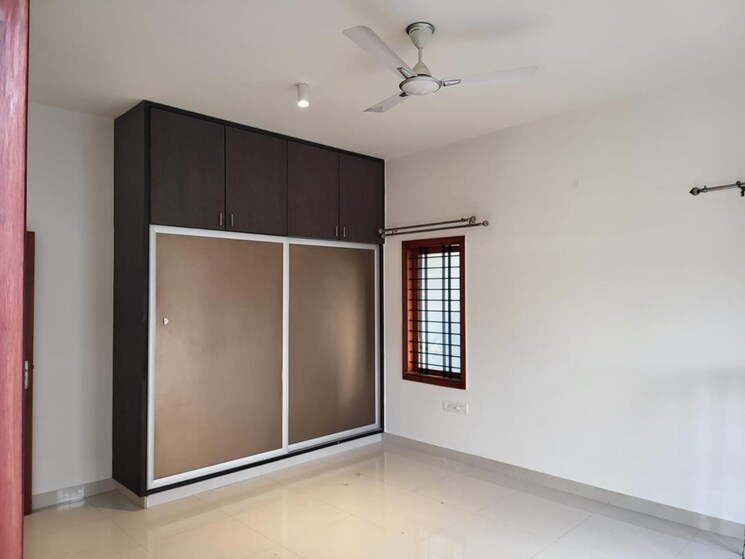 Room, benson-apartments 3 Bedroom 2000 Sq.Ft. Apartment In Benson Town Bangalore 9232875