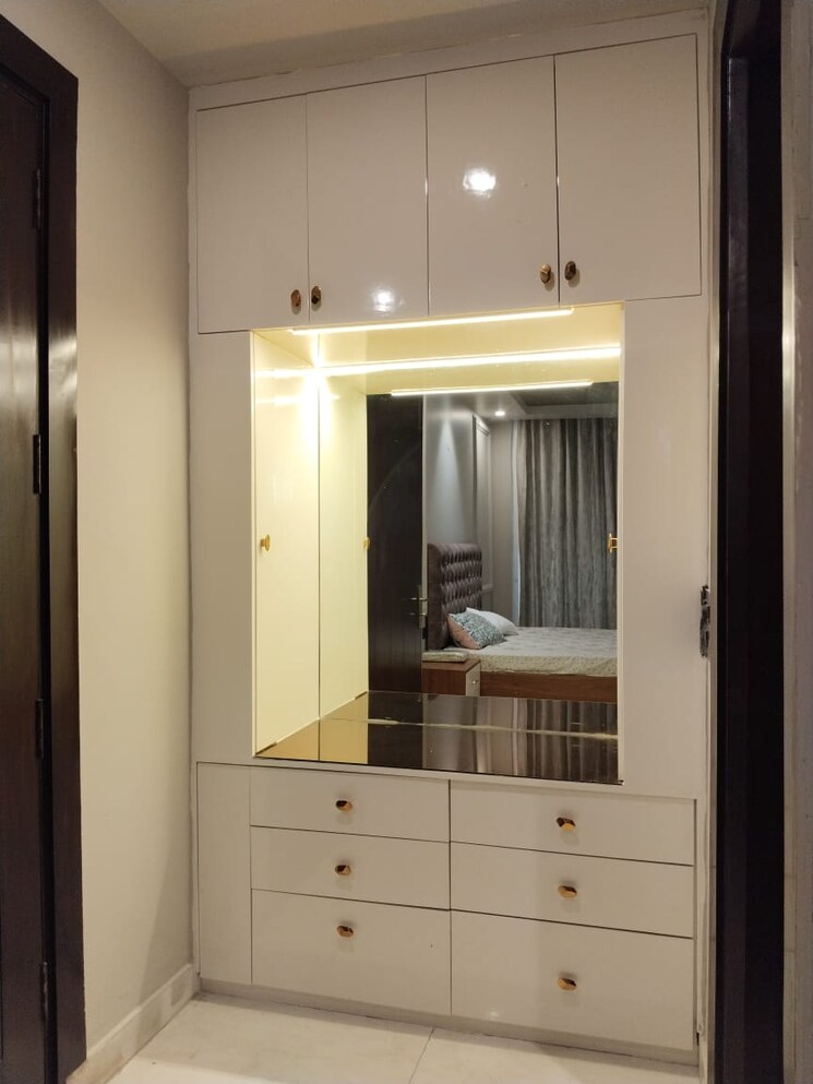 Kitchen, vipul-square 4 Bedroom 418 Sq.Yd. Builder Floor In Sushant Lok I Gurgaon 9232877