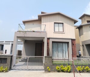 4 BHK Villa For Sale in Shrachi Newtown Villas, New Town