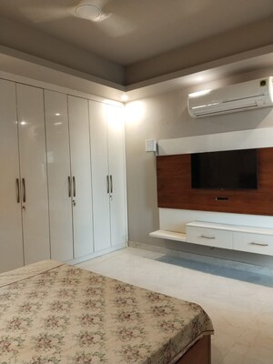 Bedroom in 4 BHK Builder Floor at Vipul Square, Sushant Lok I – for Rent