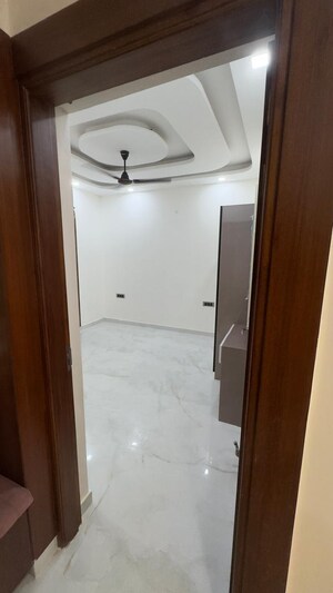 Bathroom in 3 BHK Builder Floor at Sector 81 – for Rent
