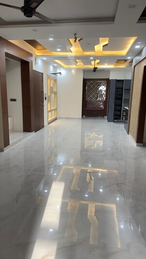 Kitchen in 3 BHK Builder Floor at Sector 81 – for Rent