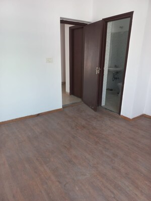 Room in 3 BHK Apartment at BPTP Park 81, Sector 81 – for Rent