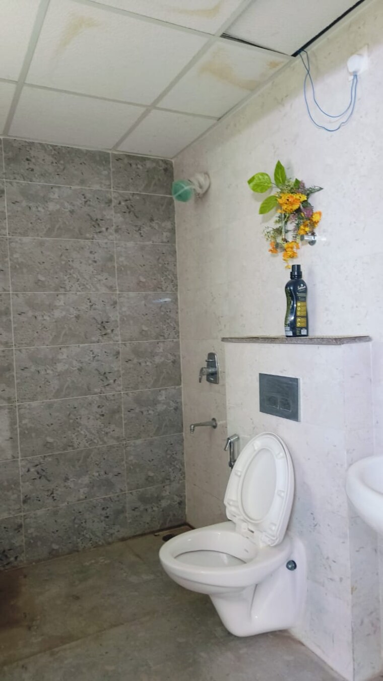 Bathroom, bptp-park-81 3 Bedroom 1650 Sq.Ft. Apartment In Sector 81 Faridabad 9232899