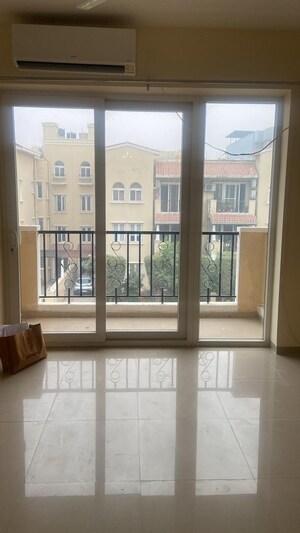 Room in 4 BHK Apartment at Emaar MGF Emerald Hills, Sector 65 – for Sale