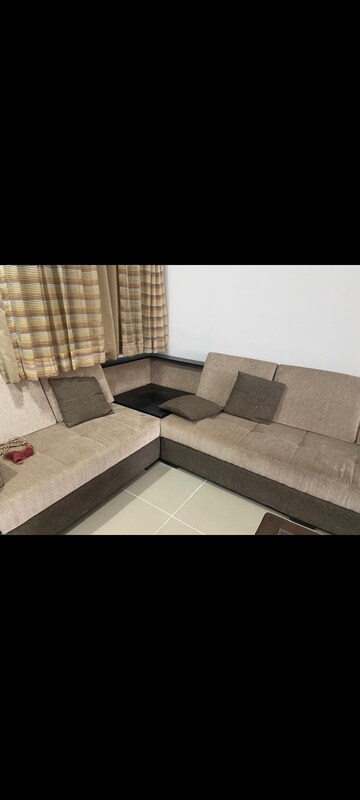 Room in 2 BHK Apartment at Nanded Asawari, Nanded – for Rent
