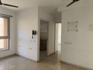 Room in 1 BHK Apartment at Hiranandani Estate Solitaire C, Ghodbunder Road – for Rent