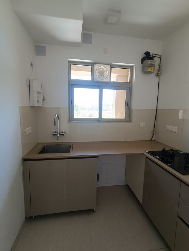 Kitchen, hiranandani-estate-solitaire-c 1 Bedroom 885 Sq.Ft. Apartment In Ghodbunder Road Thane 9232995