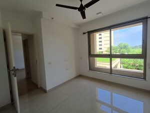 Room in 1 BHK Apartment at Hiranandani Estate Solitaire C, Ghodbunder Road – for Rent