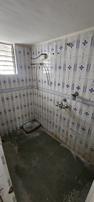 Bathroom in 2 BHK Apartment at Bavdhan Bungalow Plots, Bavdhan – for Rent