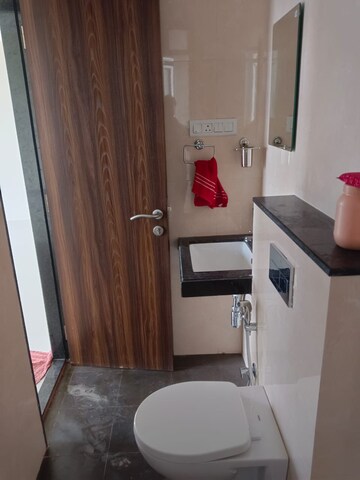 Furnished Amenities in 1.5 BHK Apartment at Sheth Zuri, Laxmi Nagar – for Rent