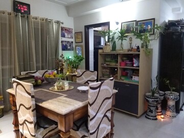 Team Area in 2 BHK Apartment at BPTP Discovery Park, Sector 80 – for Rent