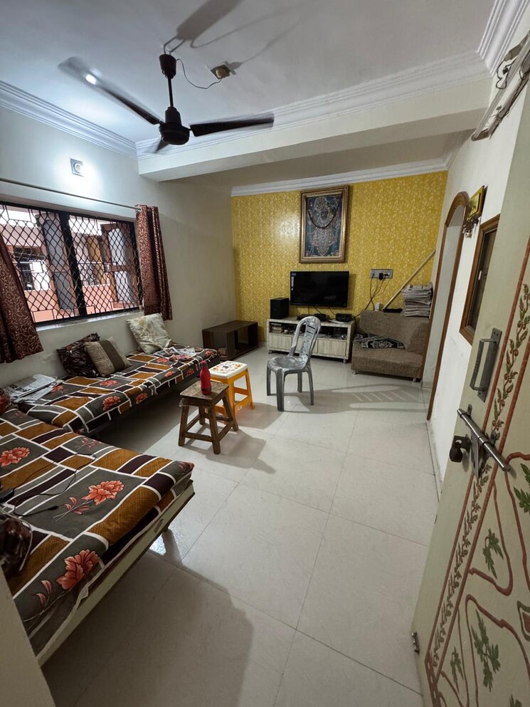 Living Room, ghatalodia 6+ Bedroom 121 Sq.Yd. Independent House In Ghatalodia Ahmedabad 9233064