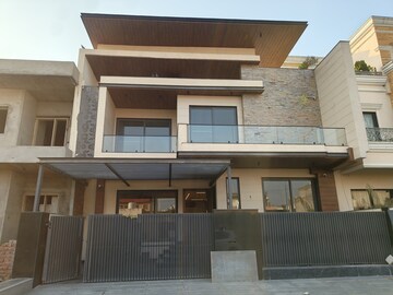 6 BHK Independent House For Sale in Aerocity