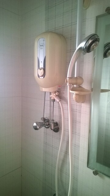 Bathroom in 2 BHK Apartment at AP Panch Ritu, Powai – for Rent