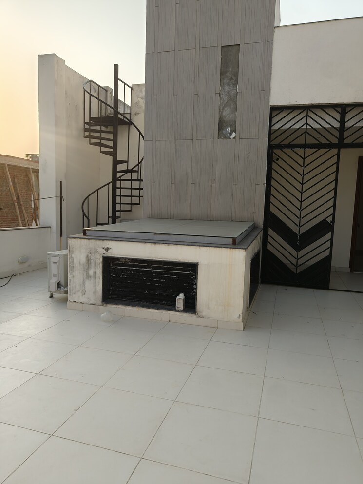Other, aerocity 6 Bedroom 8400 Sq.Ft. Independent House In Aerocity Mohali 9233110