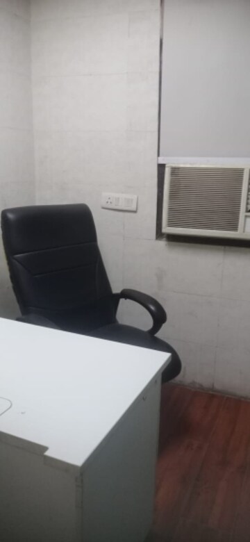 Furnished Amenities in  Office Space at Laxmi Nagar – for Rent