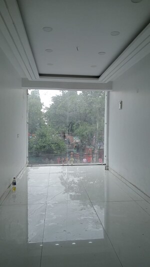   Office Space at Laxmi Nagar – for Rent