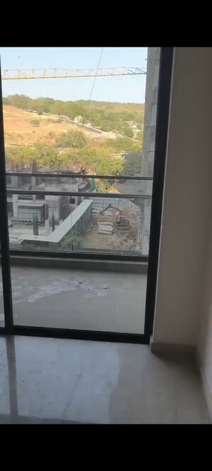 Master Bedroom in 2 BHK Apartment at Lodha Woods, Kandivali East – for Rent