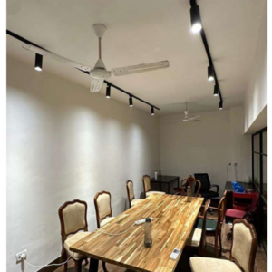 Team Area in 6 BHK Villa at Juhu – for Rent