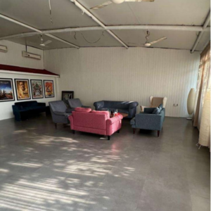 Parking in 6 BHK Villa at Juhu – for Rent