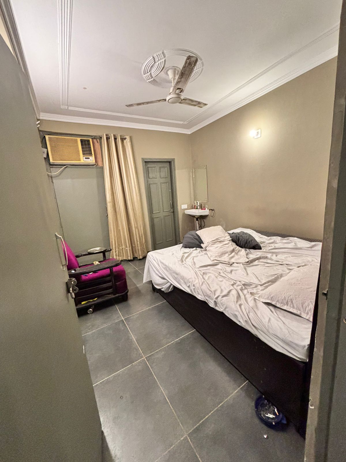 1 BHK + Pooja Room Apartment For Rent in B Block Panchsheel Vihar 