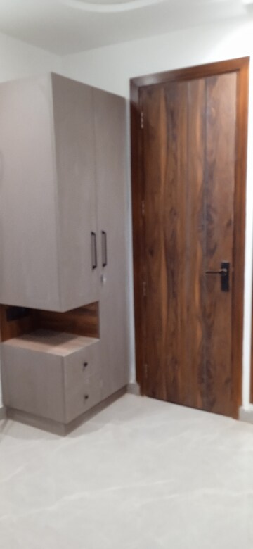 Bathroom in 2 BHK Builder Floor at Mahavir Enclave 1 – for Sale